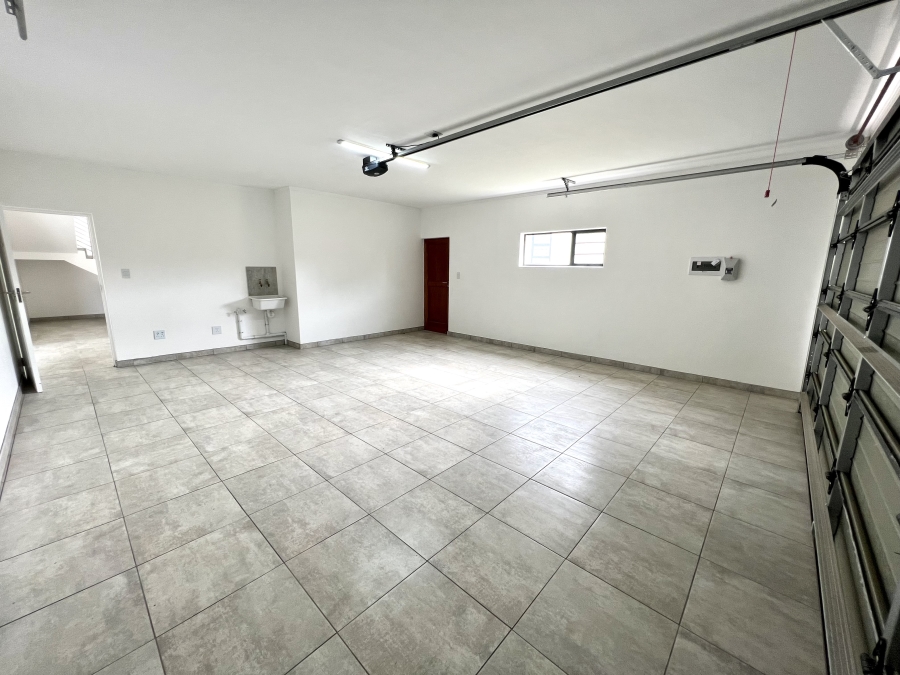 3 Bedroom Property for Sale in Jeffreys Bay Central Eastern Cape